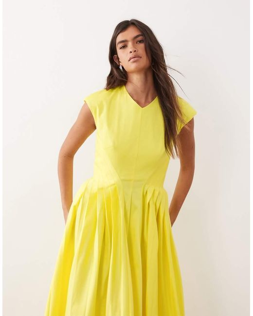 ARRANGE Curve in het Yellow