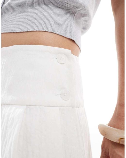 Stradivarius White Pleated Mini Skirt