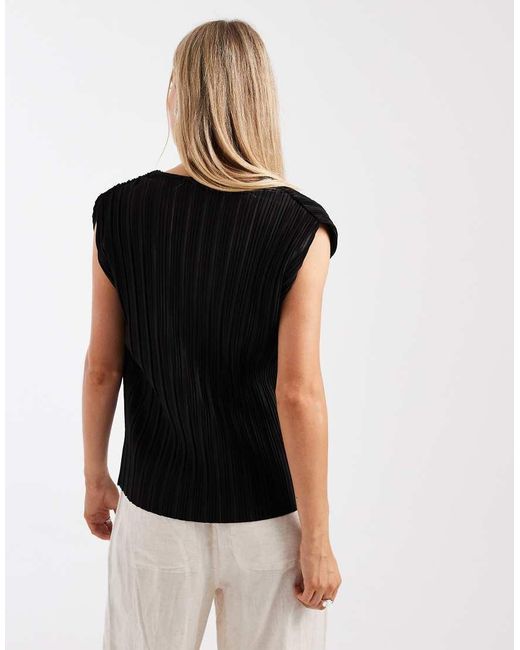 River Island Black Plisse Waistcoat