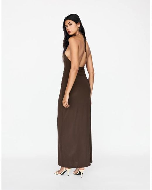 Vestito Midi Drappeggiato Allacciato Al Collo di Pull&Bear in Brown
