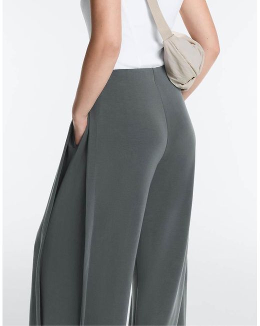 Oysho White Soft-touch Wide-leg Trousers With Side Pleat And Modal