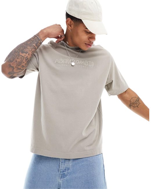Camiseta beis con logo bordado trend Abercrombie & Fitch de hombre de color Gray