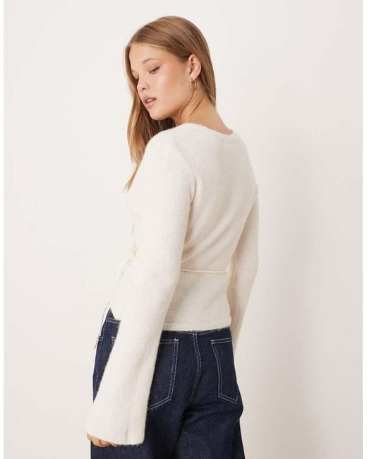 Cardigan A Maniche Lunghe di Gina Tricot in White