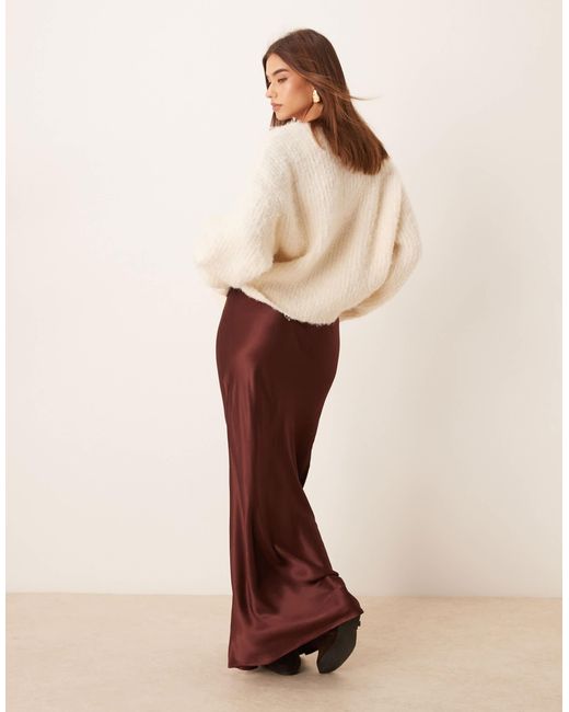 Miss Selfridge Natural – satin-maxirock mit bias-cut und schleifendetail