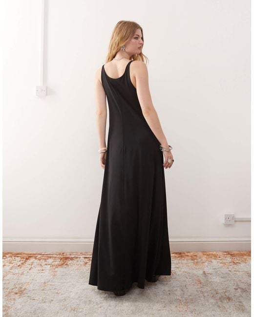 Monki Black Strappy Floaty Maxi Dress