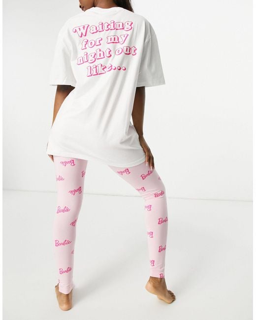 ASOS – barbie – pyjama-set aus t-shirt mit "night out"-print und leggings  in Pink | Lyst DE