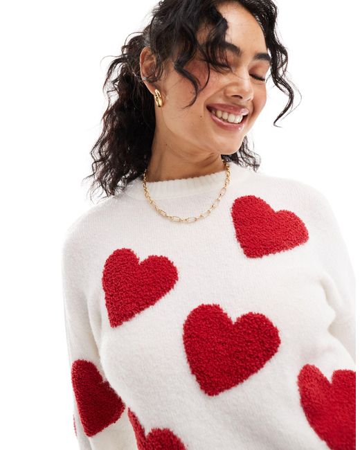 Pull à imprimé cœurs sur l'ensemble - et crème Miss Selfridge en coloris Red