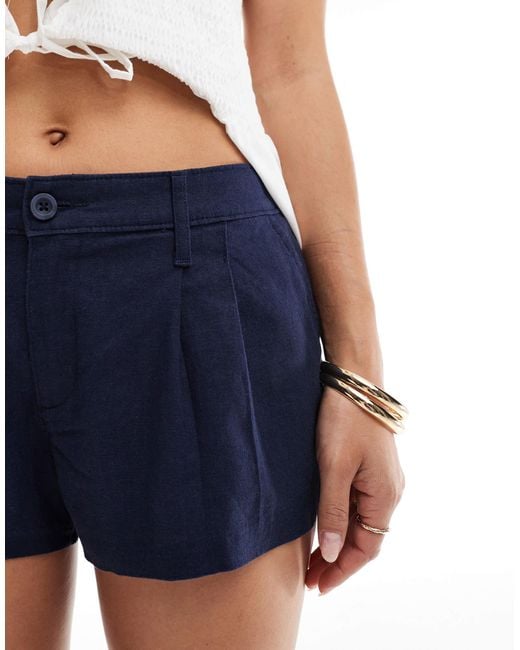 Short ajusté en lin Hollister en coloris Blue
