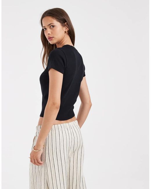 Hollister White Ribbed Baby Tee