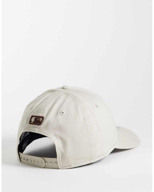 KTZ White Ny Yankees 9forty Contrast Logo Cap for men