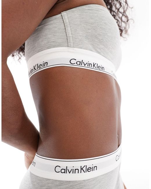 Modern cotton - brassière a fascia leggermente foderata grigia di Calvin Klein in Brown