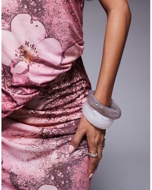 ASOS Gedrapeerde Maxi Jurk Met Blote Schouder En Cape-Detail in het Pink