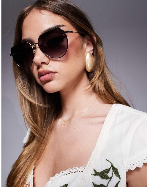 Quay Gray Quay Main Character Oversized Round Metal Sunglasses