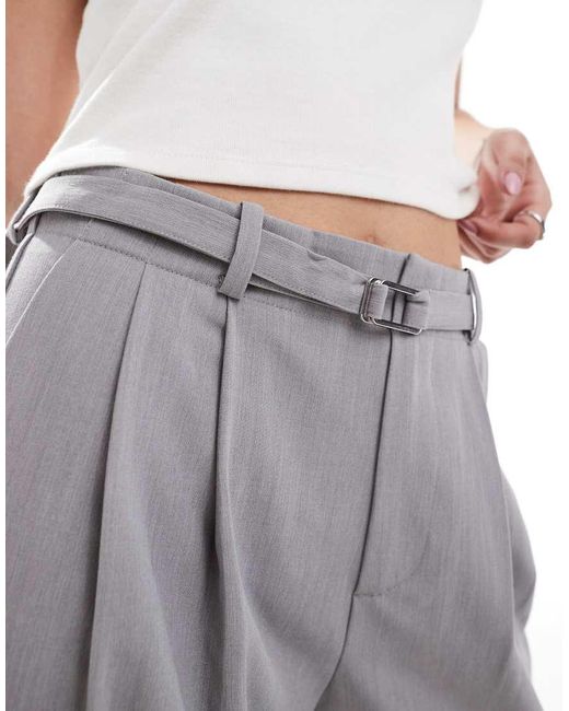 Stradivarius Elegante Broek Met Wijde Pijpen En Riem in het White