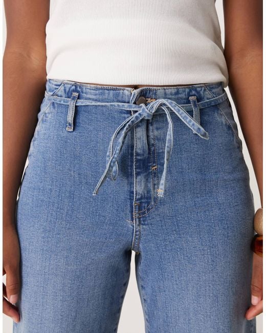 Jean court et ample avec lien noué à la taille - moyen Jdy en coloris Blue