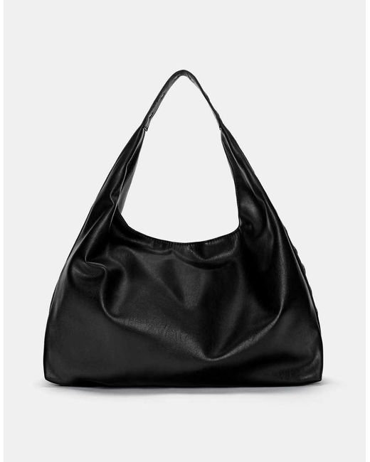 Maxi Borsa Nera Con Borchie di Pull&Bear in Black