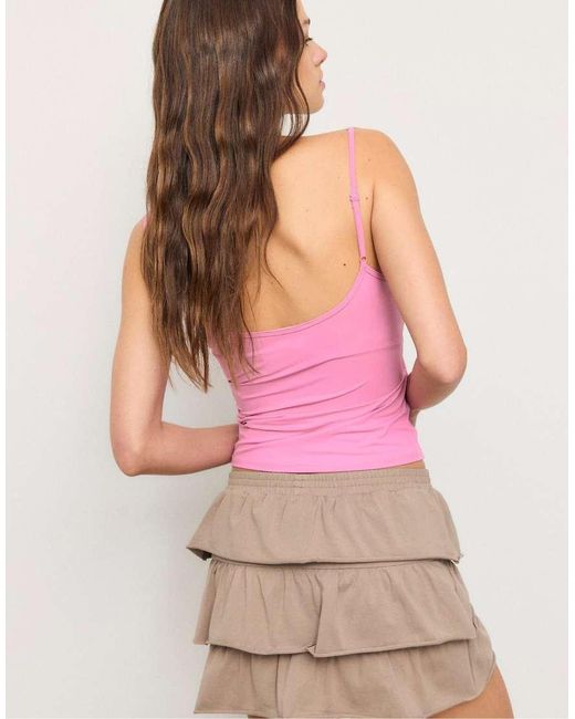 Stradivarius Basic Tanktop in het Pink