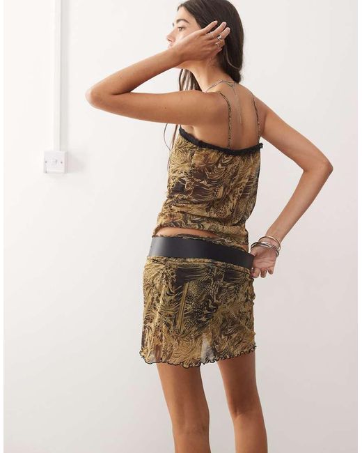 Top De Tirantes De Malla Con Estampado De Y Ribete De Encaje De (Parte De Un Conjunto) Collusion de color Brown