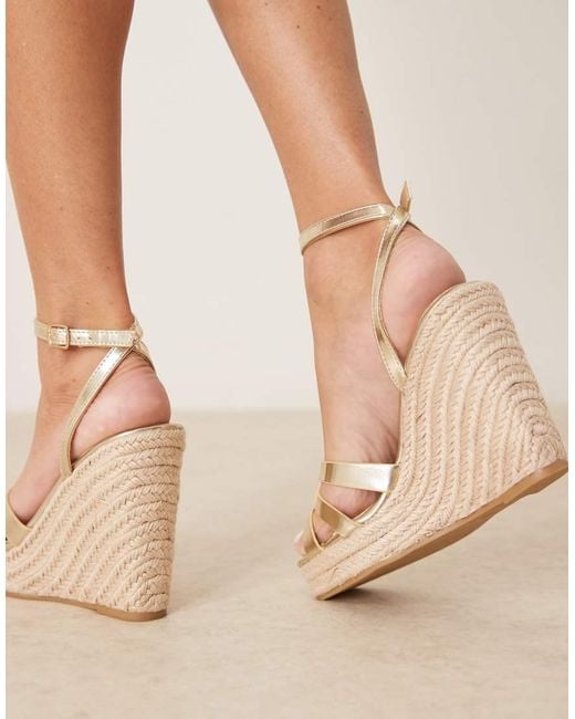 Sandalias Doradas De Tacón Con Cuña Estilo Alpargatas De Glamorous de color Natural