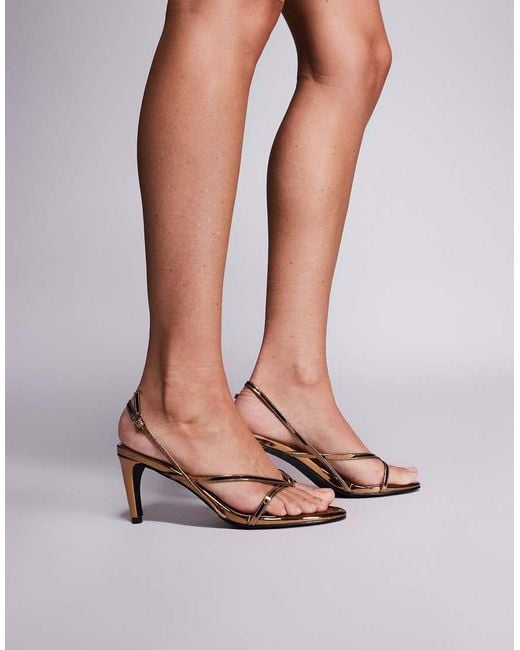 Sandalias De Tacón Con Diseño De Tiras Vetta De -Marrón Public Desire de color Brown