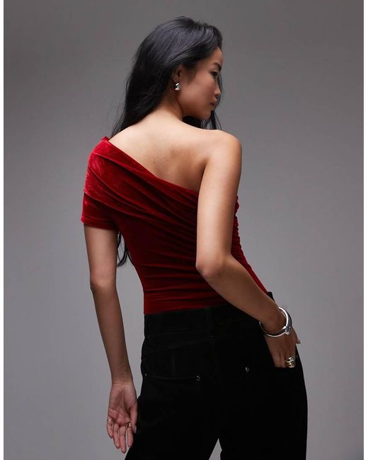Mango Bodysuit Van Fluweel Met Blote Schouder in het Red