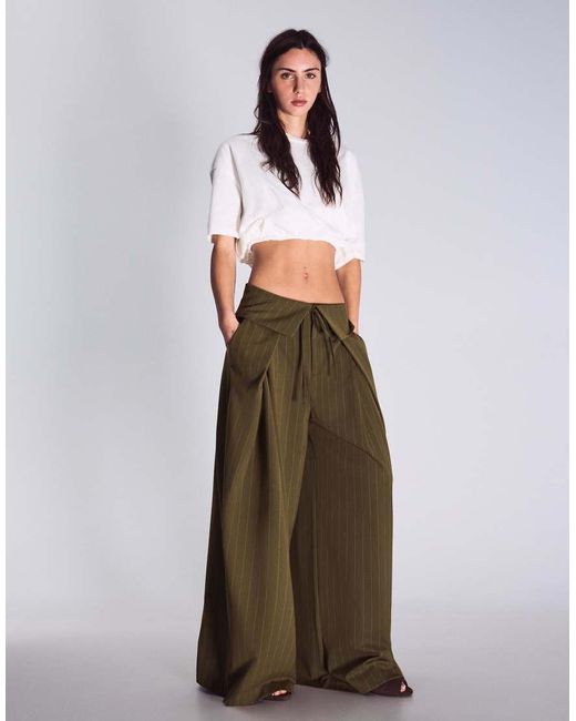 Bershka Brown Darted Trousers With Turn-up Waist