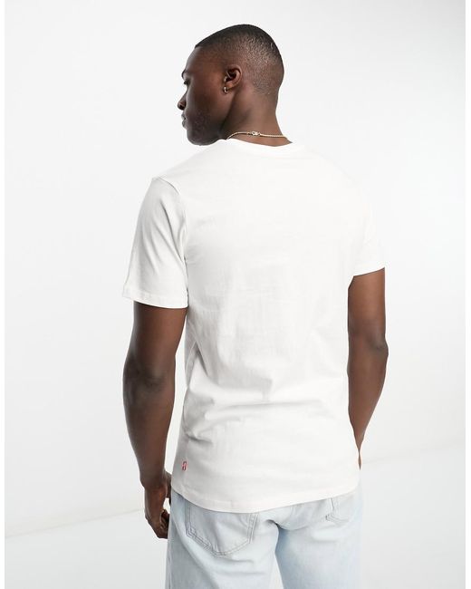 Levi's White Central Batwing Badge Logo Vintage T-Shirt for men