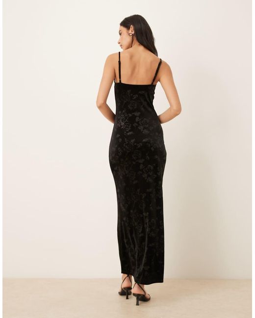 Gina Tricot Natural Rose Jacquard Velvet Maxi Dress