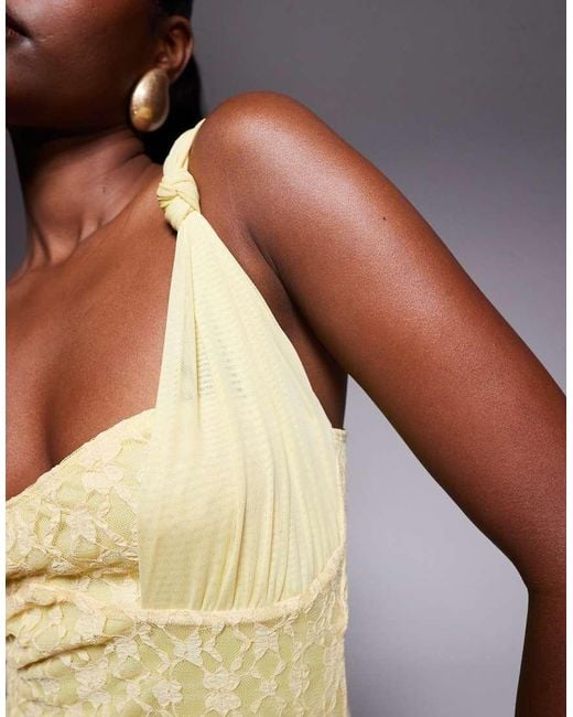 ASOS Maxi Cami Jurk Met Kant En Ruches in het Yellow