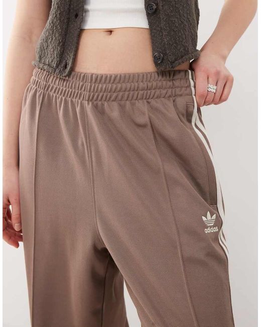 Pantalones De Chándal Marrones De Corte Suelto Firebird De -Marrón Adidas Originals de color Brown
