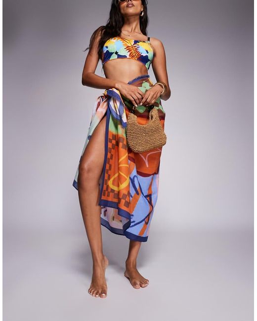 Pareo Da Spiaggia Con Stampa Astratta di ASOS in Blue