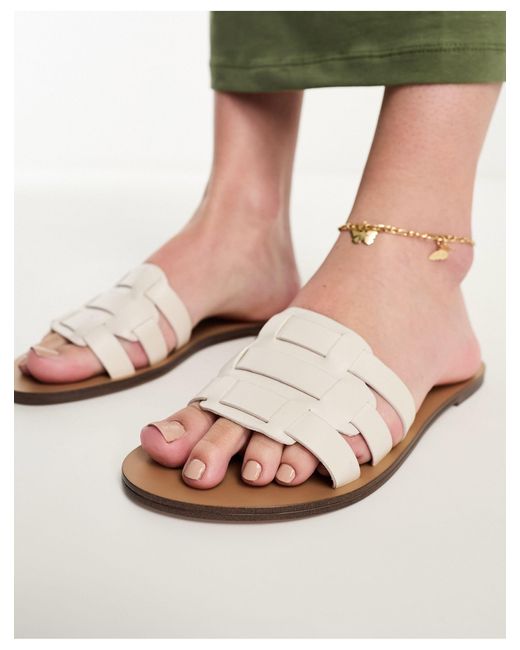 Sandales plates Bershka en coloris Neutre | Lyst