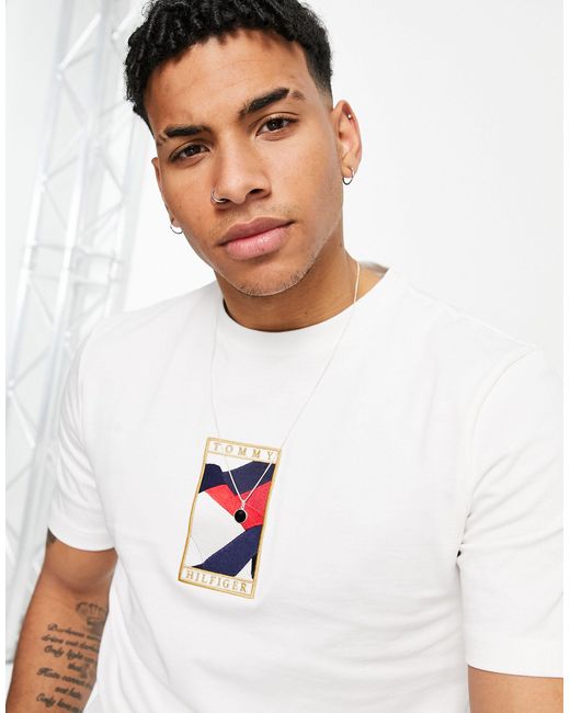 Tommy Hilfiger Chest Icon Broken Flag Embroid Logo T-shirt in White for Men  - Lyst