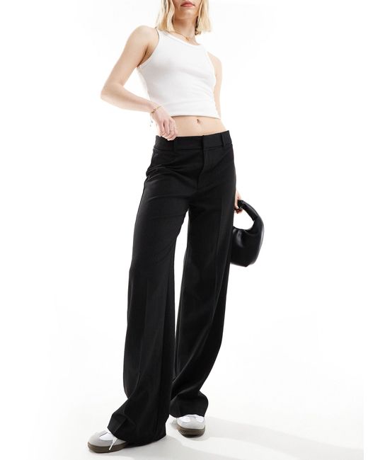 Pantalon ajusté large à fines rayures et bords contrastants - noir Pull&Bear en coloris Gray