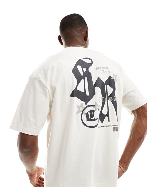 Camiseta extragrande con estampado urbano en la espalda ASOS de hombre de color White