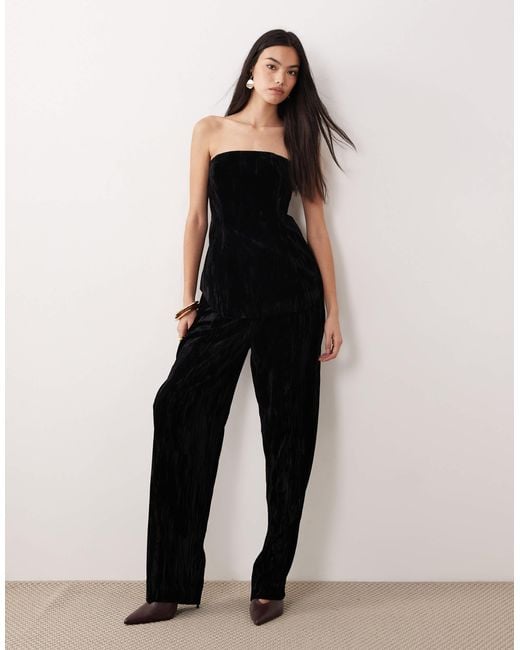 ASOS Black – elegantes, trägerloses samt-oberteil