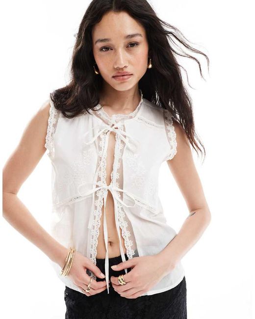 Top di ASOS in White