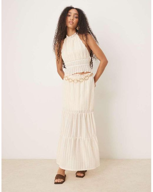 Top Sin Mangas Con Cuello Halter Y Espalda Descubierta De Tejido Texturizado De (Parte De Un Conjunto)-Blanco ASOS de color Natural