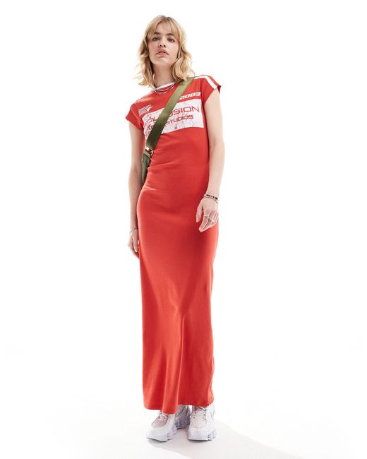 Robe longue ajustée à imprimé style motocross Collusion en coloris Red