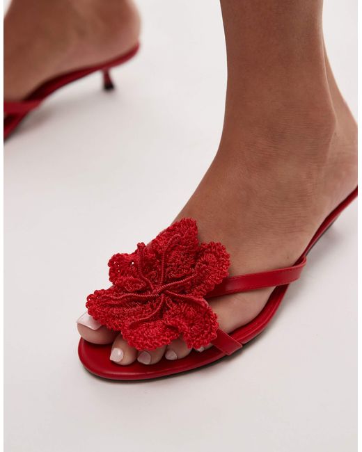 Ish - sandales à petit talon avec détail fleur en maille TOPSHOP en coloris Red