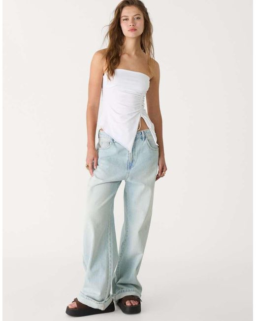 Top A Fascia Arricciato di Stradivarius in White