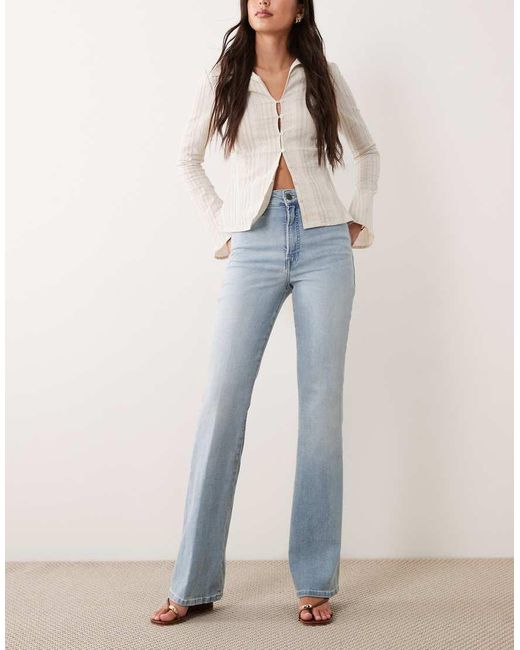 GOOD AMERICAN Blue Good Waist Soft Tech Good Classic Bootcut Jeans