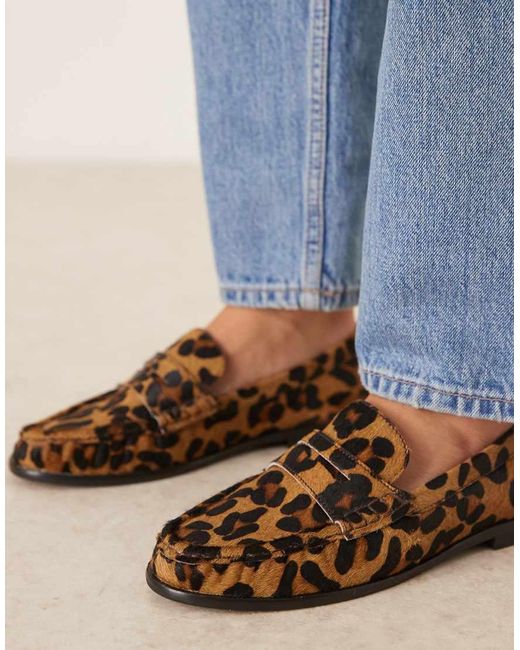 Mocasines Fruncidos Con Estampado De Leopardo De Tejido Efecto De Piel De Poni Premium Mayfair De ASOS de color Blue