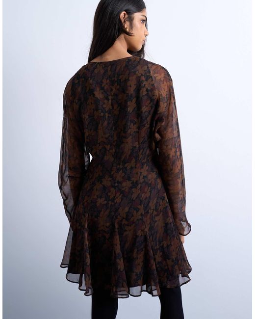 Robe rétro courte à fleurs avec manches longues et bords en dentelle - base foncée TOPSHOP en coloris Blue