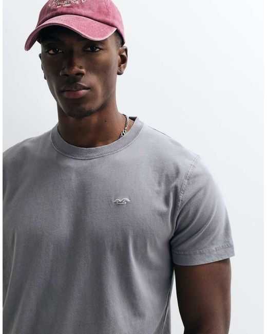 Hollister Pink Slim Fit Icon Logo Crew Neck T-shirt for men