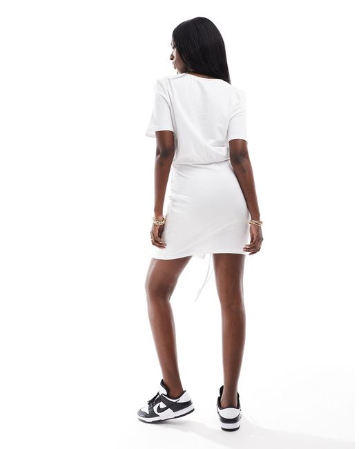 In The Style White Ruched Side Bodycon T-shirt Dress