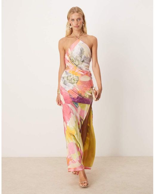 Vestido Largo Asimétrico Con Y Abalorios De Devoré De ASOS de color Pink