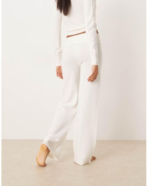 Hollister Natural Gilly Hicks Low Rise Straight Leg Cosy Trousers Co-ord