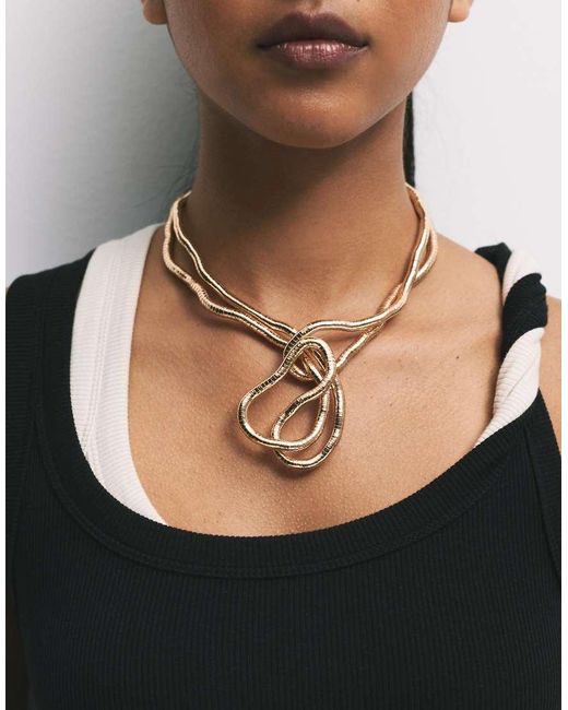 Collana Metallizzata di Pull&Bear in Black