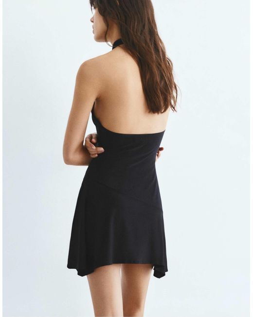 Robe courte dos nu Pull&Bear en coloris Black